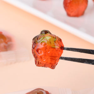 Gomitas <span class=keywords><strong>de</strong></span> gelatina con sabor a frutas surtidas al por mayor, dulces y ácidas, certificadas Halal, con forma <span class=keywords><strong>de</strong></span> <span class=keywords><strong>fresa</strong></span> y efecto pelable - Product Image 2