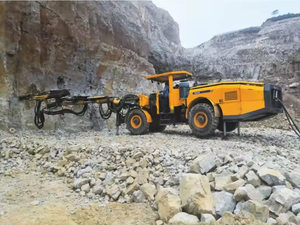 XUD125マイニングおよび大規模掘削用のヘビーデューティ地下フェイスドリルリグ - Product Image 2