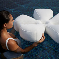 Matelas à eau gonflable en PVC de luxe Flotteur de piscine à fleurs et chaise longue en tissu pour l'extérieur pour la piscine et la plage