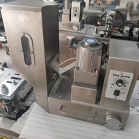 Mini machine d'emballage sous blister automatique pour comprimés, pilules et capsules en PVC et aluminium