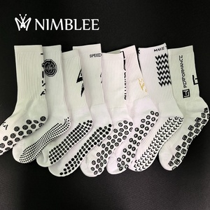 Gran Venta Calcetines Deportivos Antideslizantes de Alta Calidad con Agarre para Fútbol y Logo Personalizado - Product Image 1