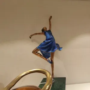 Hermosa y elegante estatua de escultura de estatuilla de bailarina de ballet de bronce