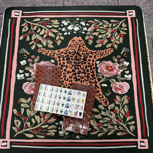 Tapis <span class=keywords><strong>de</strong></span> <span class=keywords><strong>Mahjong</strong></span> Moderne Pliable en Caoutchouc, Anti-Dérapant, Anti-Bruit, Imperméable, Nouvelle Arrivée, Vente Chaude, Luxe, Vente en Gros Usine pour <span class=keywords><strong>Jeux</strong></span> <span class=keywords><strong>de</strong></span> Société - Product Image 1