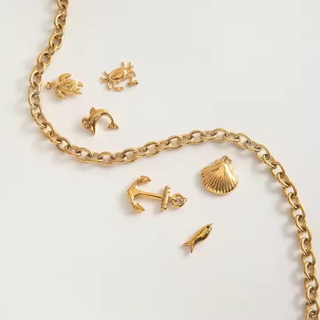 18K Gold Plated Stainless Steel Layering Necklace for Women Durable Everyday Jewelry Fashion Gift