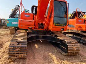 Excavadora de cadenas usada Doosan DH225LC-7 de fabricación coreana, capacidad de la cazoleta de 1.2 m, peso de la máquina de 22500 kg - Product Image 2