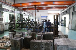 Tùy chỉnh dụng cụ nhựa OEM nhà sản xuất khuôn ép chính xác cao cho các sản phẩm ô tô và y tế - Product Image 6