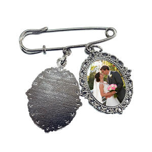 Individuell Bedruckte Logo-Anhänger Erinnerungsfoto-Sublimation Hochzeitspaar-Charms Geschenk-Pin DIY-Schmuck Runde Metallbrosche - Product Image 2