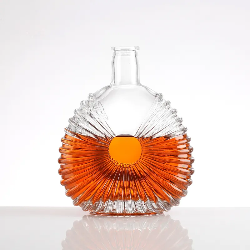 Verschiedene Stile Exquisite Schnalle Leere Klarglas Schnaps Weinglas Whisky Flasche