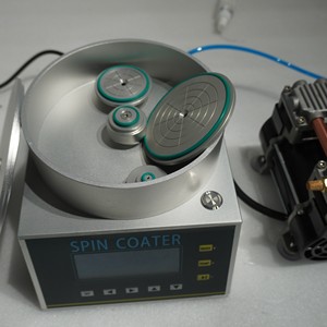 เครื่องเคลือบสูญญากาศในห้องปฏิบัติการ 10000 รอบต่อนาที พร้อมปั๊มสุญญากาศ <span class=keywords><strong>EZ4</strong></span> - Product Image 1