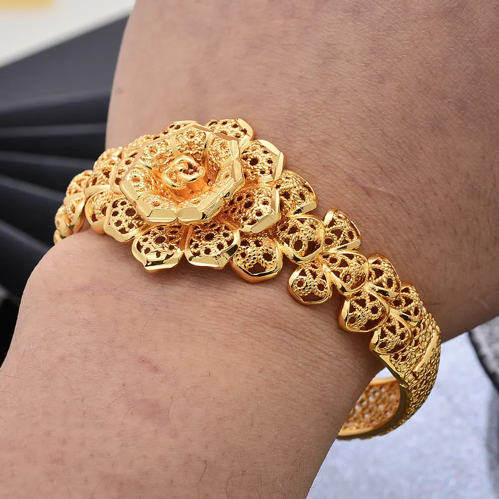 Factory wholesale Rose Flower Design Bracelet Dubai Gold Color bangles for Women Wedding Party Bridal bracelet Jewelry