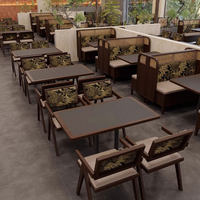 Ensemble de table et chaises de restaurant commercial en rotin de style montagne sauvage personnalisé, structure en bois (pour 10 personnes)