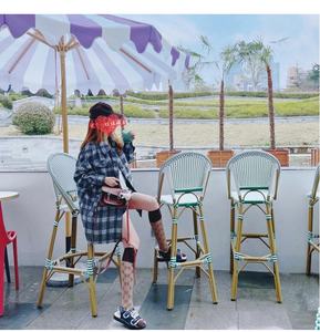 Chaise haute d'extérieur en aluminium et rotin, style antique danois, pour terrasse, jardin ou bar, modèle <span class=keywords><strong>Paris</strong></span> Rooftop - Product Image 6