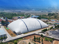 Dôme d'air polyvalent en PVC, entrepôt temporaire efficace pour les installations de ciment avec poteaux en aluminium durables