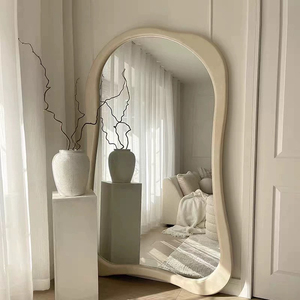 Specchio a Figura Intera con Cornice in Legno Scuro Ondulato, Decorativo Vintage Personalizzato per <span class=keywords><strong>Soggiorno</strong></span> e Camera da Letto - Product Image 1