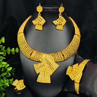 Ensemble de bijoux en zircon 4 pièces plaqué or 24 carats, collier, boucles d'oreilles, bracelet, bague, style vintage euro-américain africain, vente chaude