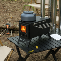 Poêle de camping pliable noir mat à bois, portable, pour cuisson en extérieur avec ouverture supérieure, pieds de support stables et coupe-vent