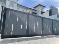 Puerta de Entrada Plegable de Aluminio Ecológica Moderna de Alta Calidad, Control Remoto Eléctrico, Diseño Automático Bifold, Modelado 3D