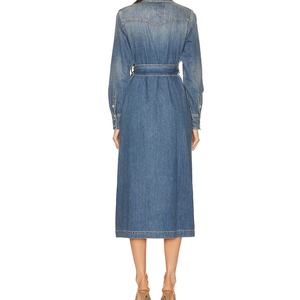 เดรสยีนส์คุณภาพสูงมาใหม่ สไตล์ OOTD สำหรับฤดูใบไม้ร่วง ดีไซน์หรูหรา คอปก แขนยาว ล้างสีแบบแอซิดวอช ทรงเรียบร้อย ผ่าข้าง - Product Image 2