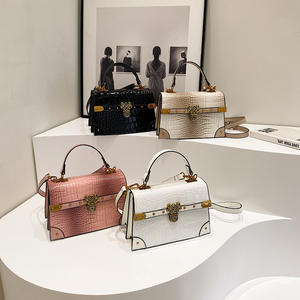 Bolso cuadrado pequeño de cocodrilo al por mayor, bolso de hombro cruzado práctico a la moda de lujo ligero de calidad superior para mujer - Product Image 6