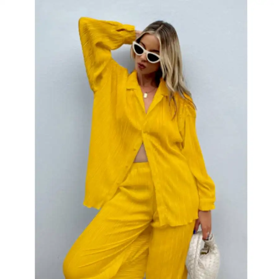 OEM 2022 Custom Womens Trendy Clothes Solid Pleated Blouses Top Wide Leg Trousers Sweatsuit Turn Down Collar Two Piece Pants Set