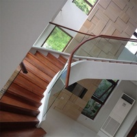 Bois de caoutchouc d'escalier avec cercle escaliers galvanisé conception de garde-corps en verre