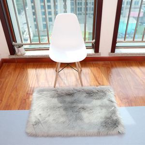 2022 Custom Luxury Faux Sheepskin Fur Carpet Rug Super Soft Plush Fluffy Faux Fur Area Rug for Living Room Bedroom 1 Piece - Product Image 3