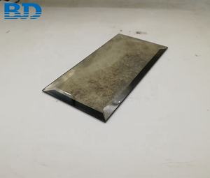 Piastrella in Vetro Specchiato Anticato con Bordo Smussato - Product Image 3