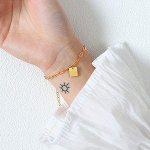 Pulseras y Dijes Personalizados con Letras, Chapados en Oro de 18k, Cadena de Eslabones en O de Acero Inoxidable, Amuleto de Buena Suerte - Product Image 2