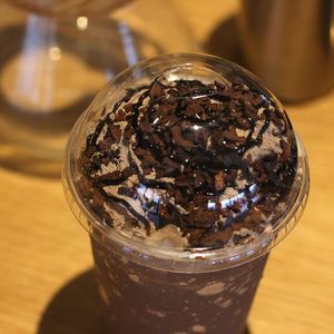 Wholesale Crystal Clear PET Disposable Glass Smoothie Wine Cup Yogurt Strawless Lid <b>Plastic</b> Cup with <b>Straws</b> - Product Image 3