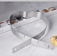 Cercle à mousse réglable en forme de cœur, moule à gâteau rétractable en acier inoxydable pour tiramisu, outil de pâtisserie maison