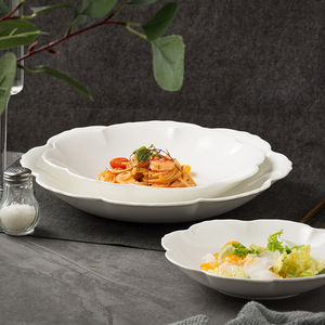 Vajilla de cerámica creativa de plato hondo de gran capacidad de estilo chino blanco puro. El restaurante del hotel adopta un estilo minimalista - Product Image 1