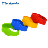 Bracelet intelligent personnalisé avec logo, étiquette RFID 125 kHz, contrôle d'accès, en silicone souple, puce TK4100, vente en gros