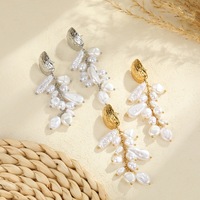 Boucles d'oreilles pendantes en perles baroques pour femmes, couleur or et argent, design lisse et brillant, bijoux cadeau pour un style au quotidien