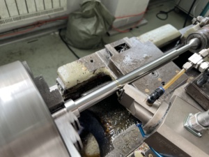 เครื่องขัดเงา IPRE สภาพใหม่เอี่ยม พร้อมชิ้นส่วนแกนกลางของเครื่องยนต์สำหรับการเคลือบผิวและการแปรรูป - Product Image 5