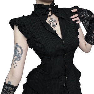 Damen Gothic Viktorianische Kurze Bluse mit Rüschenkragen und Ärmellosem Schwarzen Knopf-Oberteil für Sommerliche Dark Fashion Cosplay - Product Image 5