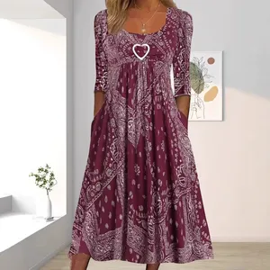 Robe décontractée en polyester à col en U et taille haute pour femme, rouge, disponible en plusieurs tailles, livraison rapide, service OEM ODM - Product Image 2
