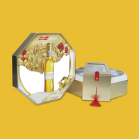 Boîte de présentation de bière en forme de lanterne de luxe avec impression personnalisée STPP, design exquis, boîte d'emballage pour bouteille d'alcool