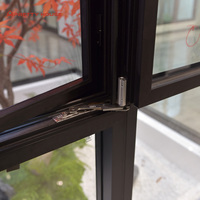 Fenêtres à double vitrage en aluminium à rupture de pont thermique personnalisées, à ouverture vers l'intérieur, pour maison et villa