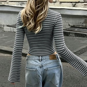 T-shirt coréen décontracté à rayures avec nœud sur le devant, col carré, manches évasées, style urbain polyvalent, coupe ajustée pour femme - Product Image 5