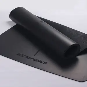 Pabrik Penjualan Teratas Kebugaran OEM Kustom Dicetak Desain Personal Dipanaskan Anti Slip Poliuretan Alami PU Karet Yoga Mat