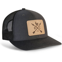 Gorra de malla clásica con parche de cuero bordado, gorras OEM, gorras de camionero de malla personalizadas con 5 o 6 paneles en espuma y gamuza en blanco