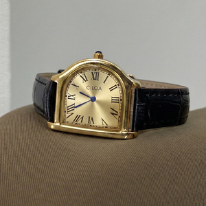 Reloj de Cuarzo para Mujer CILOA, Diseño Retro en Forma de Barril, Esfera con Números Romanos, Correa de Cuero, Reloj de Pulsera Analógico para Uso Diario - Product Image 2