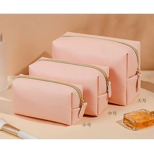 Polyester Large Zipper Fashion Cosmetic Bags for Women-Wholesale - Product Image 2