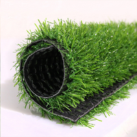 Tapis de terrain en gazon artificiel pour jardin extérieur en fourrure synthétique et tapis de golf en plastique pour sol de sport de football