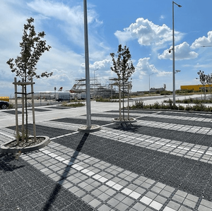 Grilles de renforcement du sol en plastique HDPE résistant aux UV personnalisées en usine propriétés anti-érosion pour les fermes solaires en plein air - Product Image 4