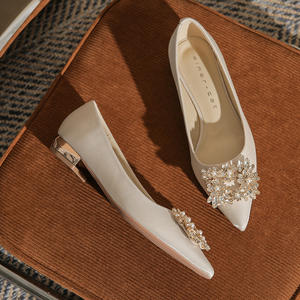 Bailarinas con punta en pico, forma de gota de agua, hebilla cuadrada, suela de seda, tacón bajo, puntera poco profunda, impermeables, ligeras, para boda - Product Image 1