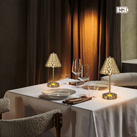 Lampe de table en tissu rechargeable sans fil 2700K peut remplacer l'abat-jour de restaurant lumière de table alimentée par batterie