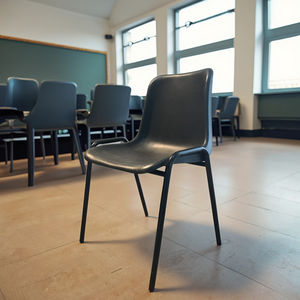 Chaises empilables modernes en plastique ergonomiques et durables avec plusieurs couleurs pour le bureau, l'école, la <span class=keywords><strong>salle</strong></span> <span class=keywords><strong>de</strong></span> classe, les salles <span class=keywords><strong>de</strong></span> conférence - Product Image 1