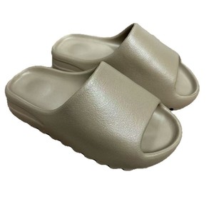 Ciabatte Personalizzate di Alta Qualità all'Ingrosso, <span class=keywords><strong>Pantofole</strong></span> in Gomma Liscia, Ciabatte Yey Zy con Suola Spessa per Uomo e <span class=keywords><strong>Donna</strong></span>, Ciabatte Cloud - Product Image 4