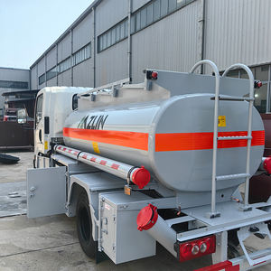 Camión Cisterna de Combustible JMC 4X2 3000L Nuevo, Euro4, 92HP, 3 Toneladas, Dispensador de Combustible Móvil - Product Image 5